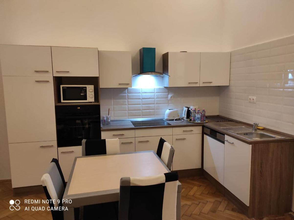 Zonaflat - Opera Apartment Budapest Ngoại thất bức ảnh